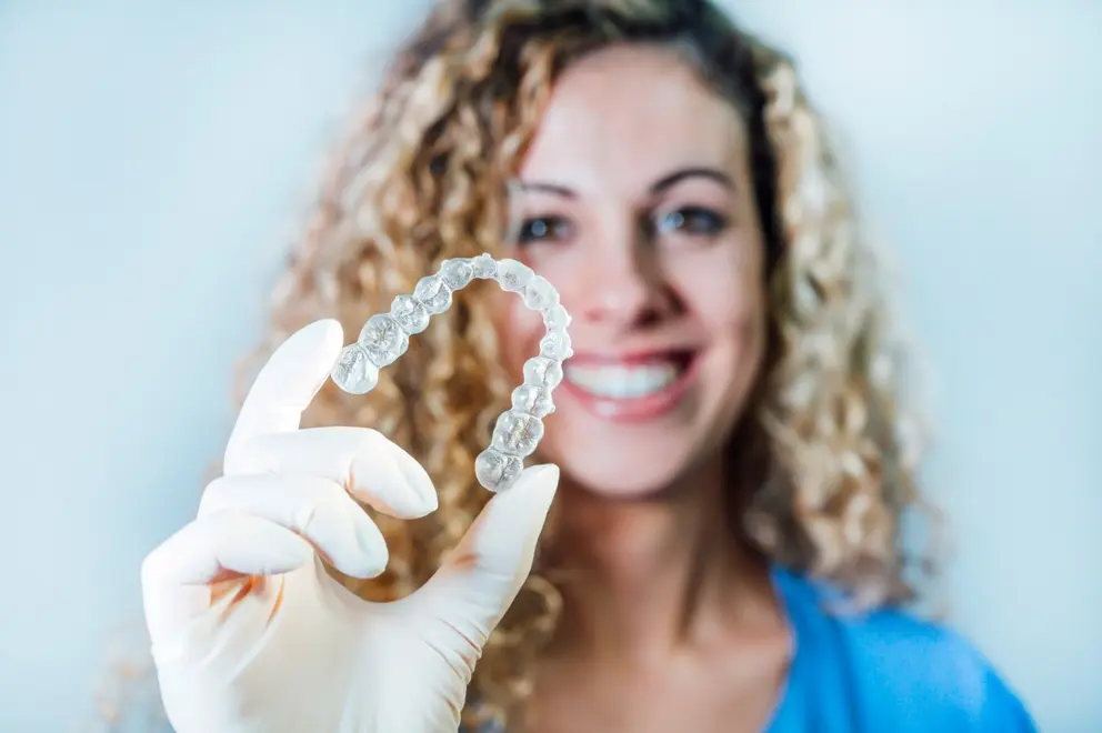 CAN YOU  Wear A Mouthguard with Invisalign Aligners