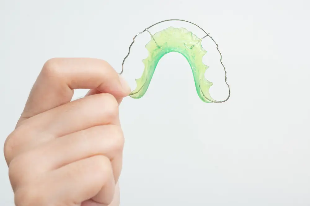 HAWLEY  Removable Retainers