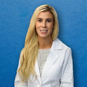 Dra. Holly Douglas, Ortodoncista