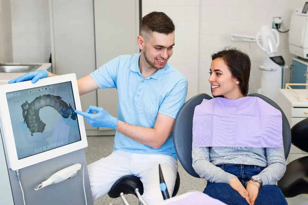 CLEAR ALIGNERS   Hurting Tongue