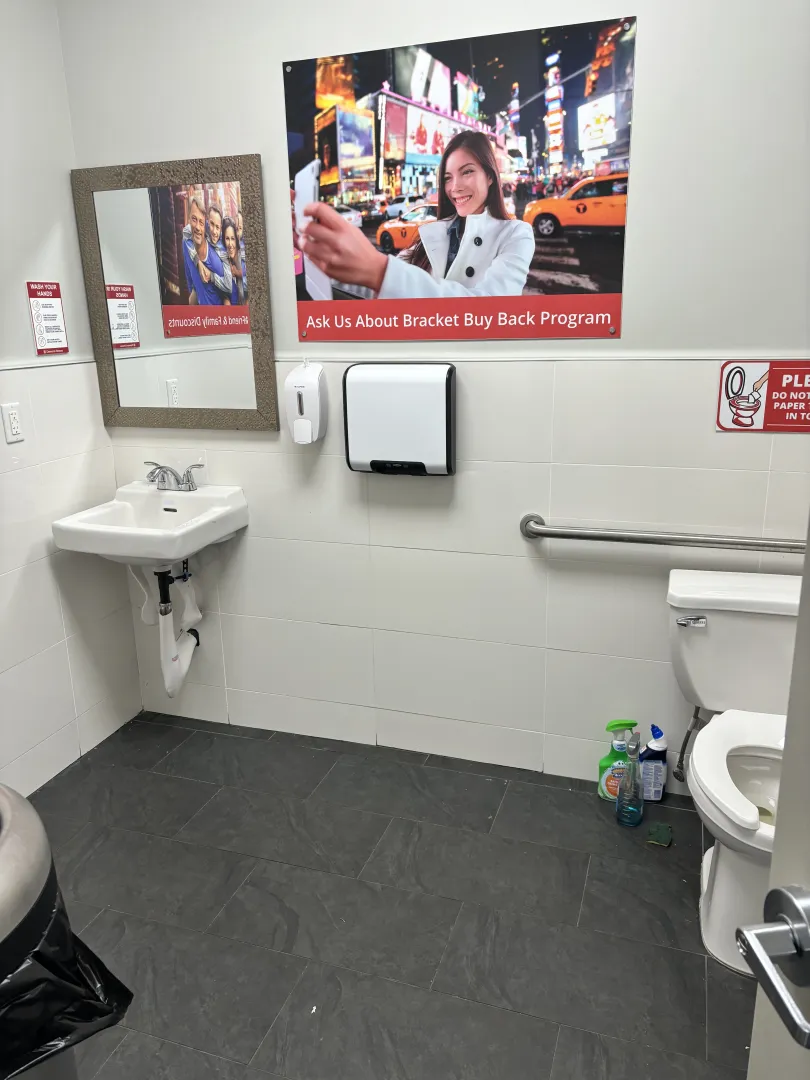 Relax & Refresh: Our Comfortable Bathroom