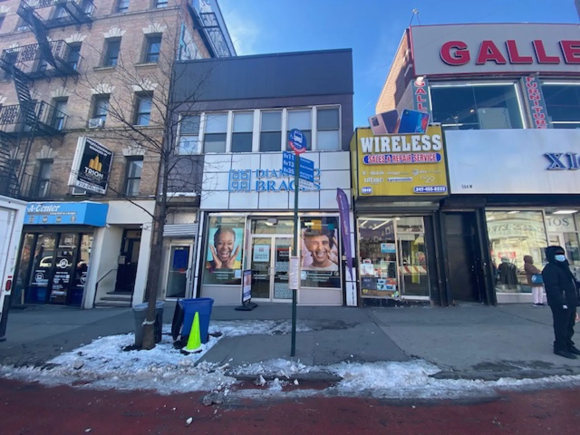 Orthodontist Working with Patient in Diamond Braces 181st St Manhattan NY