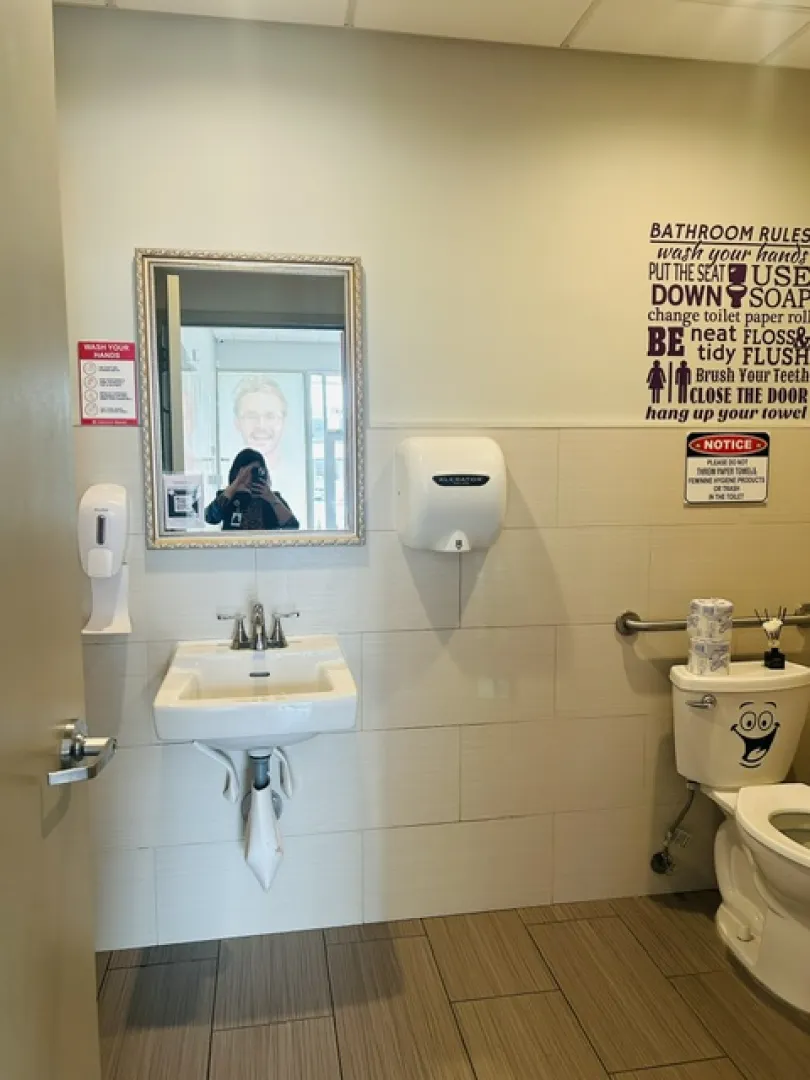 Relax & Refresh: Our Comfortable Bathroom