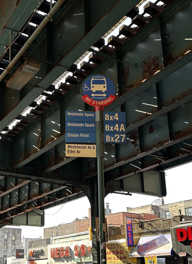 Westchester Av & Elder Av Bus Stop